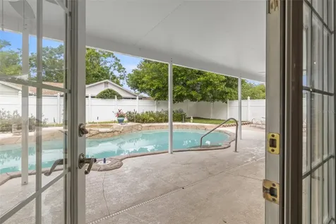 15906 Country Place Tampa FL 33624
