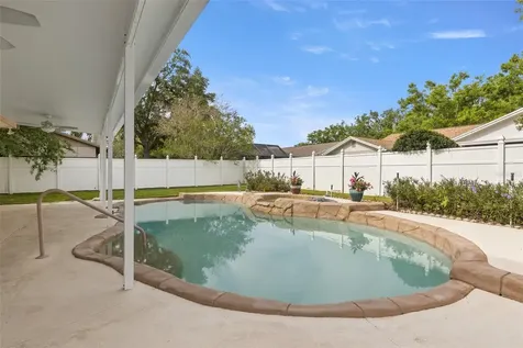 15906 Country Place Tampa FL 33624