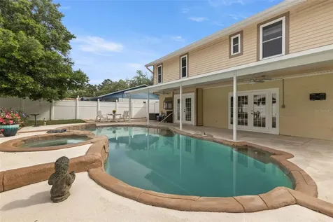 15906 Country Place Tampa FL 33624