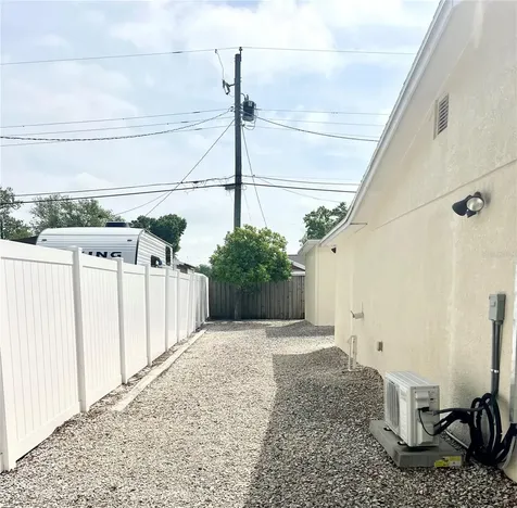 8407 River Oaks Drive Tampa FL 33615
