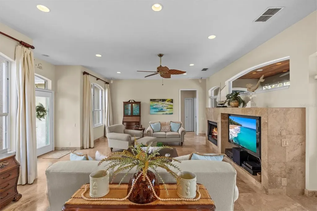 2050 N Pointe Alexis Drive Tarpon Springs FL 34689