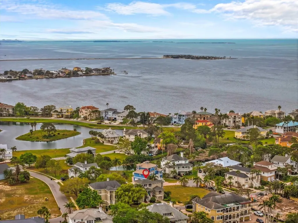 2050 N Pointe Alexis Drive Tarpon Springs FL 34689