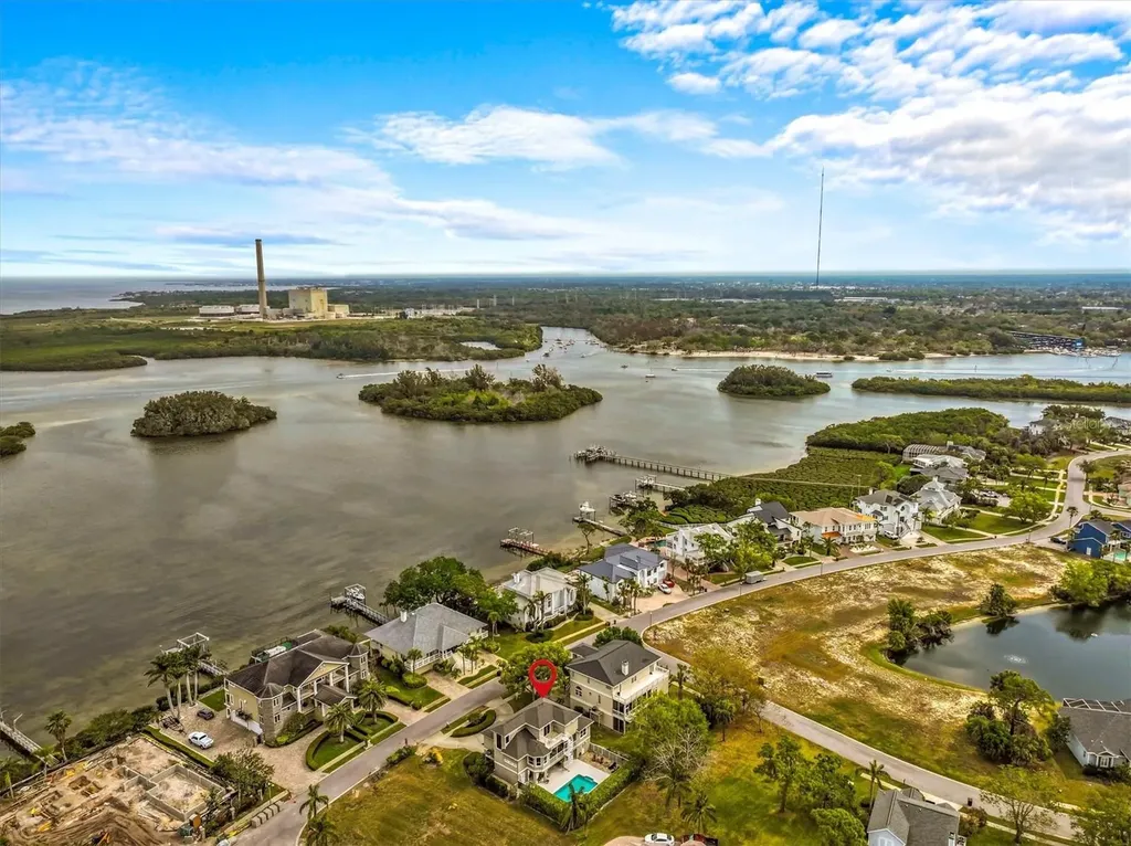 2050 N Pointe Alexis Drive Tarpon Springs FL 34689