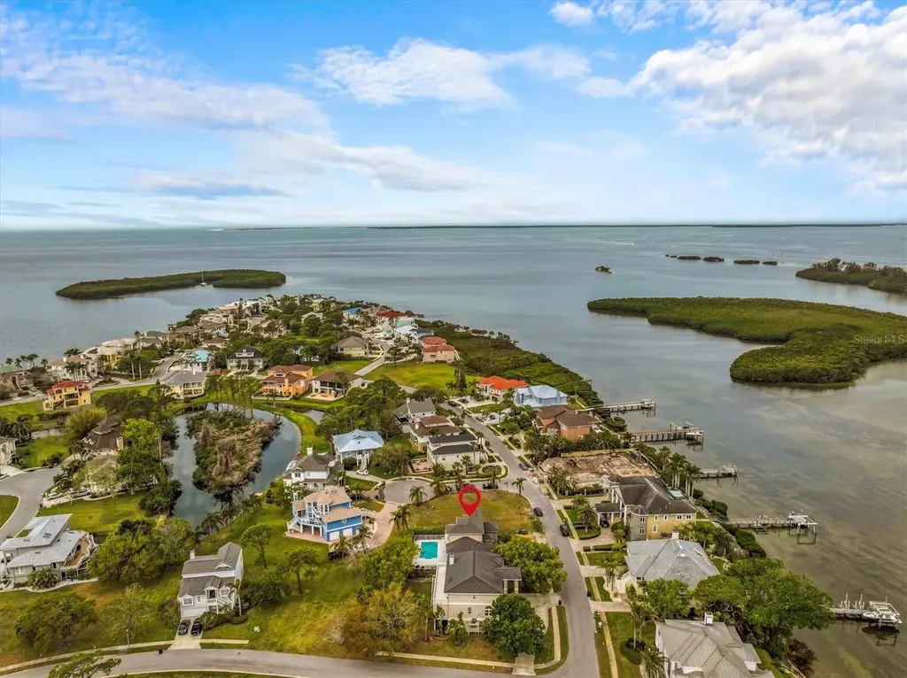 2050 N Pointe Alexis Drive Tarpon Springs FL 34689