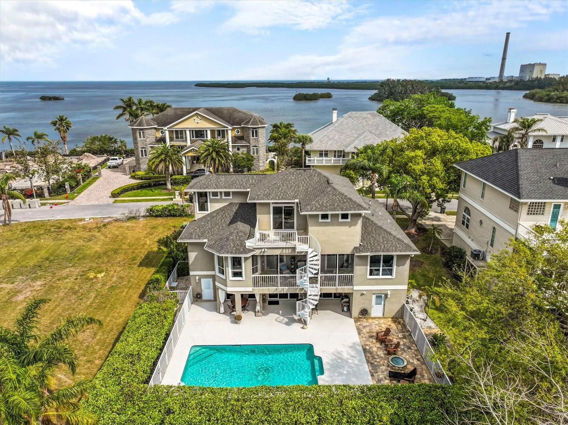 2050 N Pointe Alexis Drive Tarpon Springs FL 34689
