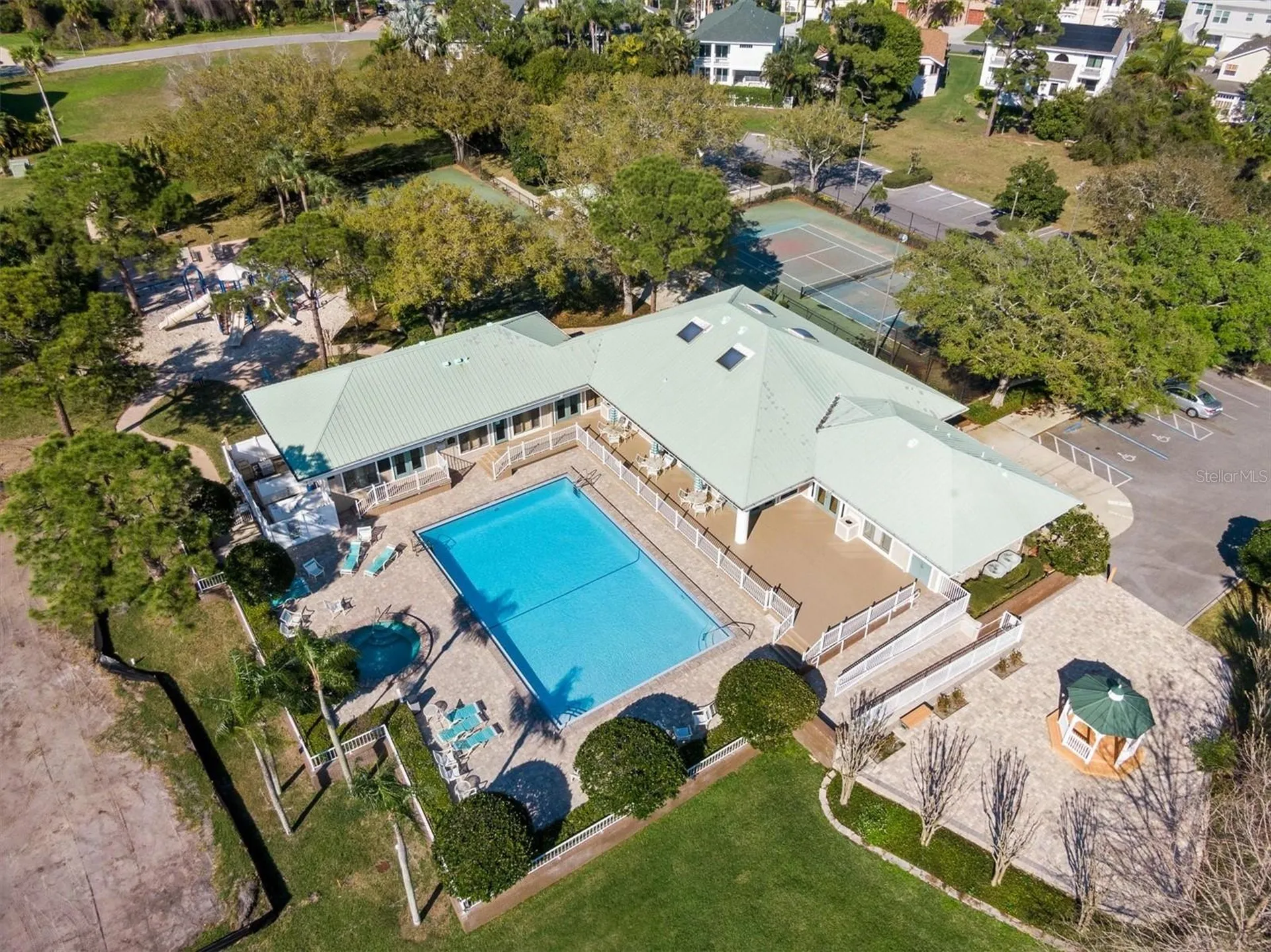 2050 N Pointe Alexis Drive Tarpon Springs FL 34689
