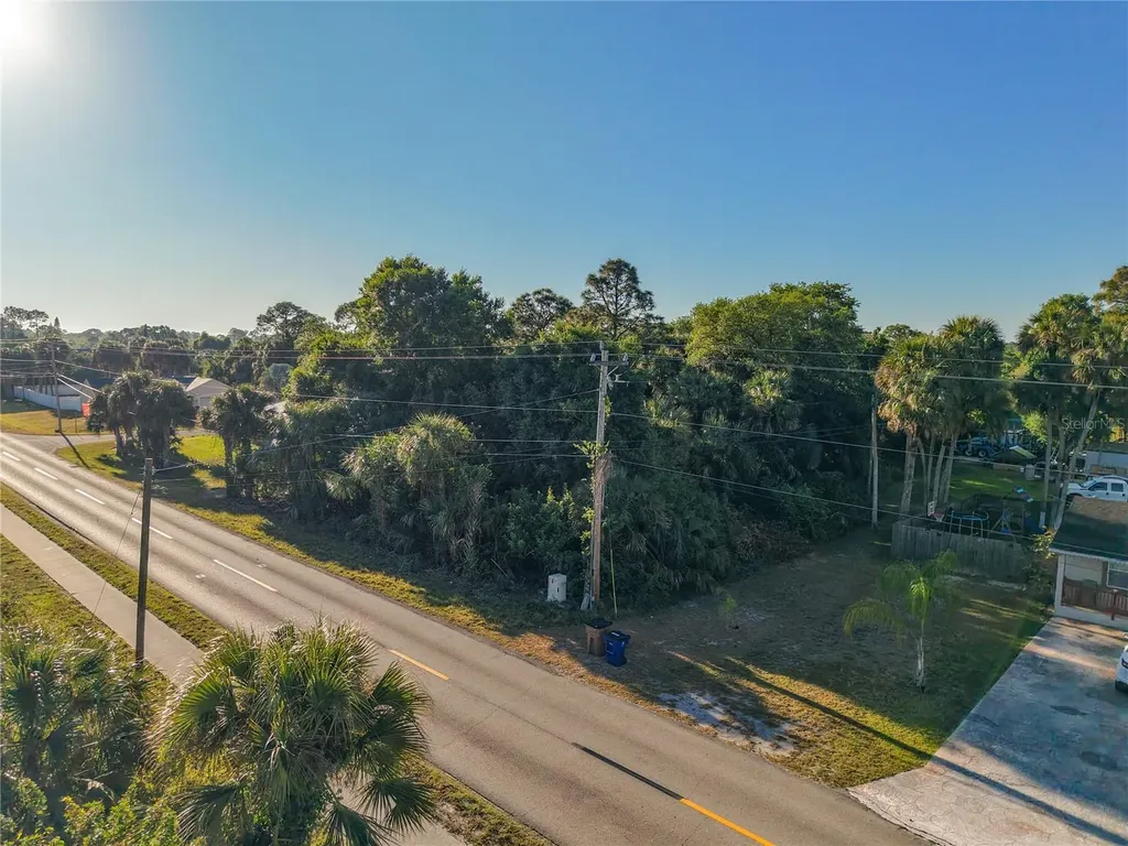 103 W 6th Street Lehigh Acres FL 33972