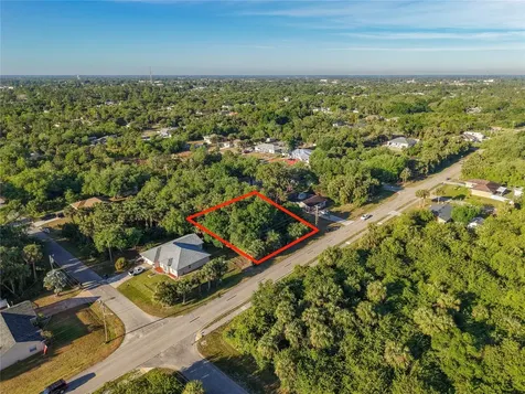 103 W 6th Street Lehigh Acres FL 33972