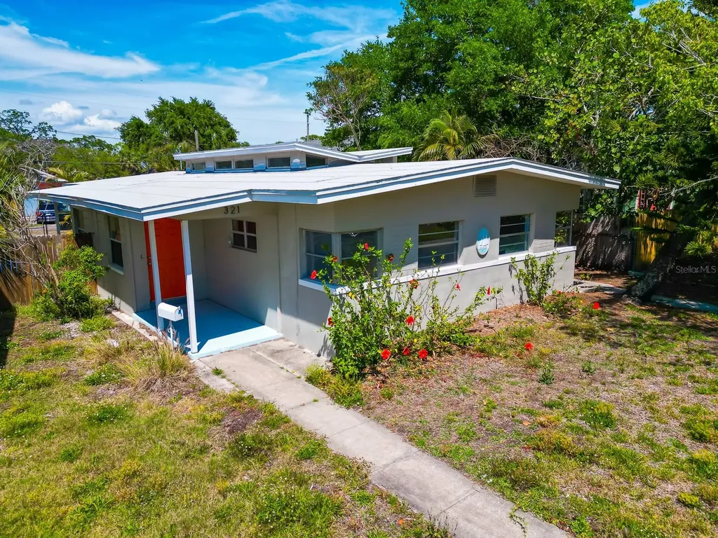 319 20th Avenue S St Petersburg FL 33705