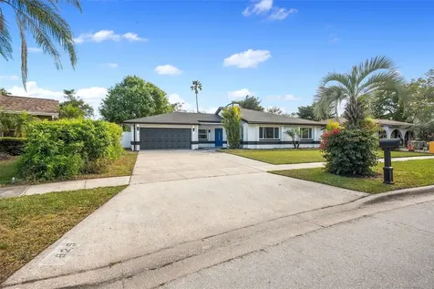 825 Coquina Court Orlando FL 32807