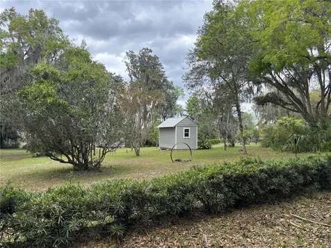 216 Little Orange Lake Drive Hawthorne FL 32640