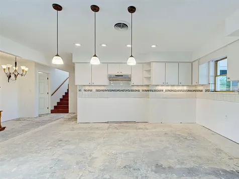 202 South Drive Englewood FL 34223