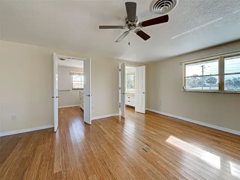 202 South Drive Englewood FL 34223