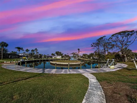 202 South Drive Englewood FL 34223