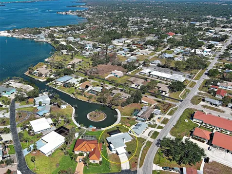 202 South Drive Englewood FL 34223
