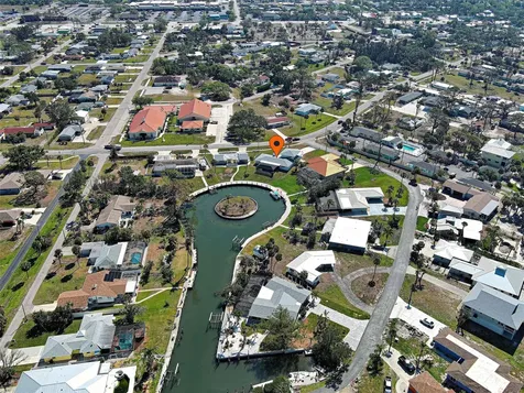 202 South Drive Englewood FL 34223