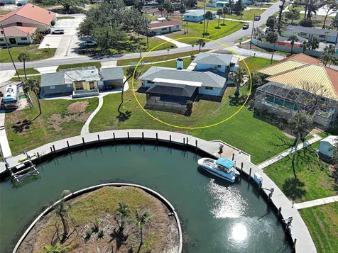 202 South Drive Englewood FL 34223