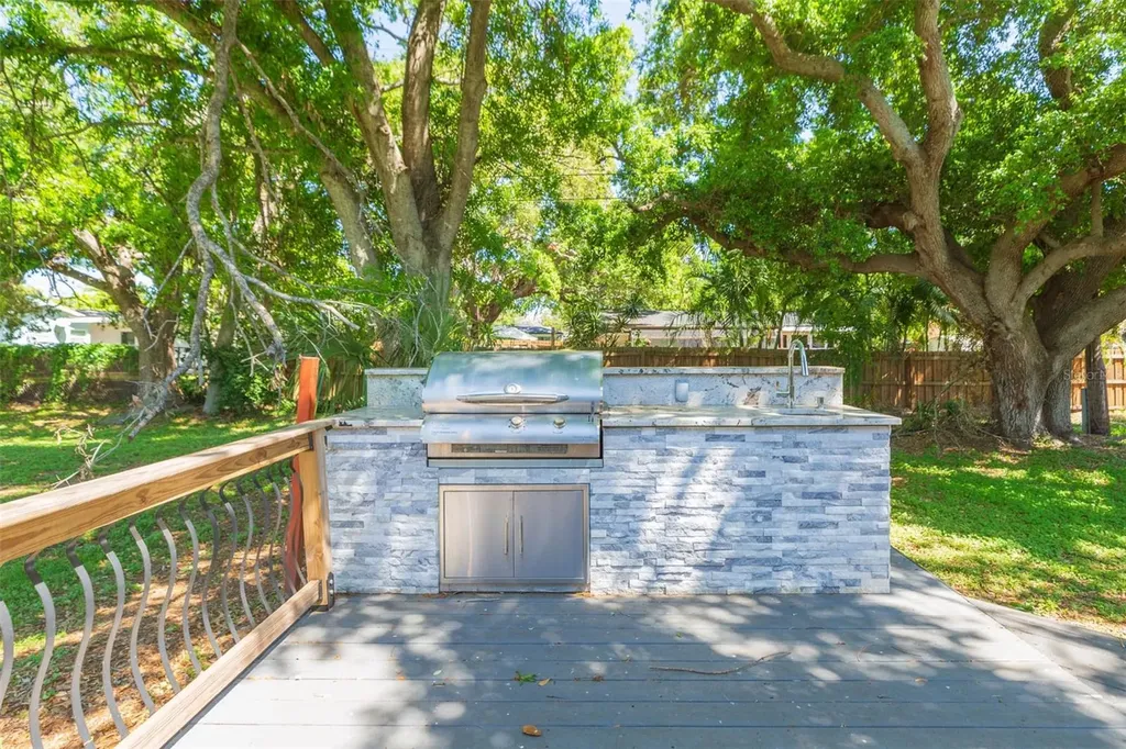 6426 31st Street S St Petersburg FL 33712