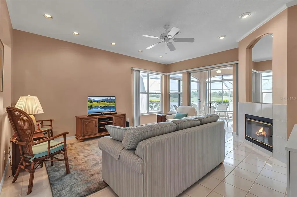7309 Regina Royale Boulevard Sarasota FL 34238
