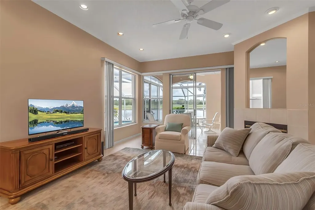7309 Regina Royale Boulevard Sarasota FL 34238