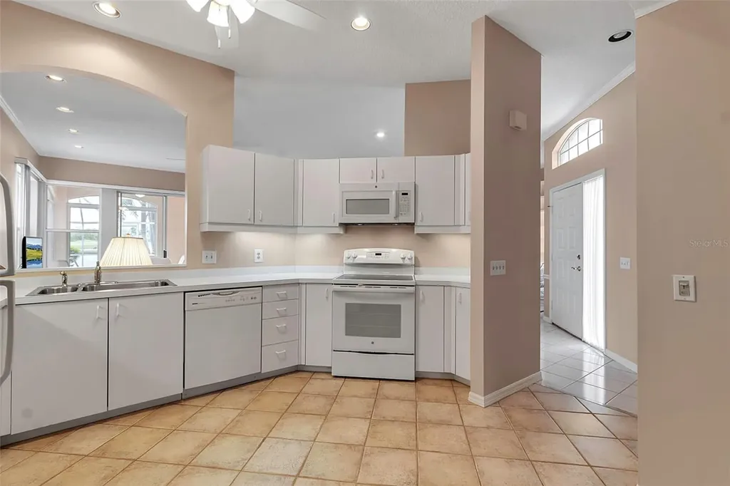 7309 Regina Royale Boulevard Sarasota FL 34238