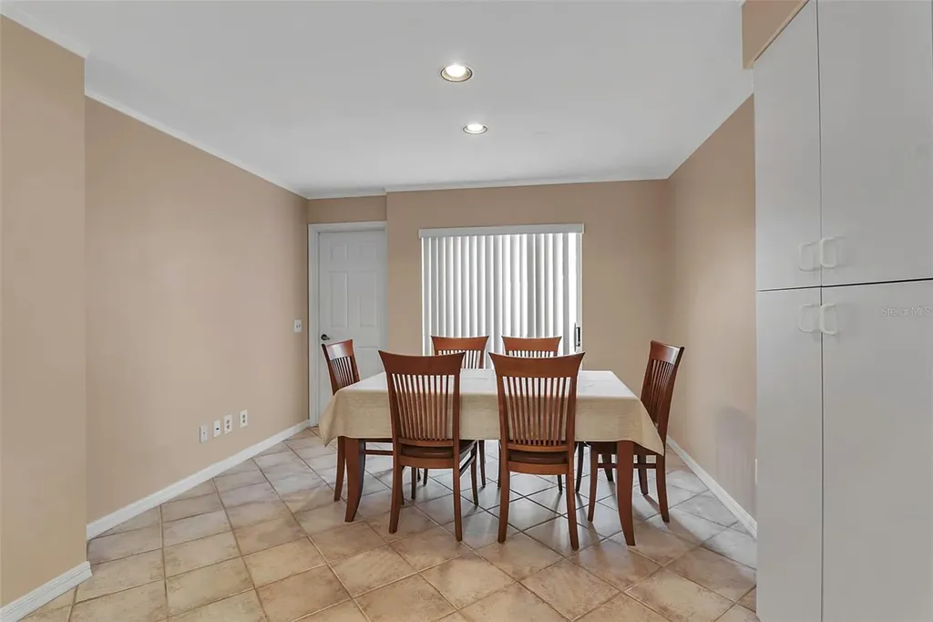 7309 Regina Royale Boulevard Sarasota FL 34238