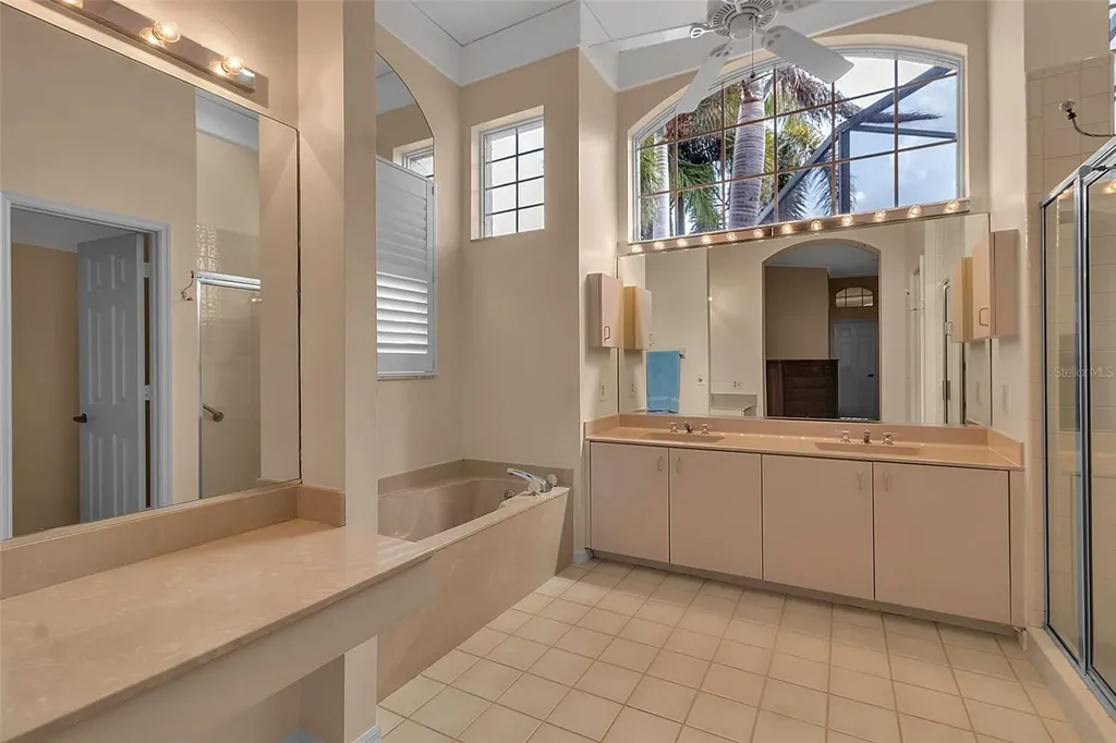 7309 Regina Royale Boulevard Sarasota FL 34238