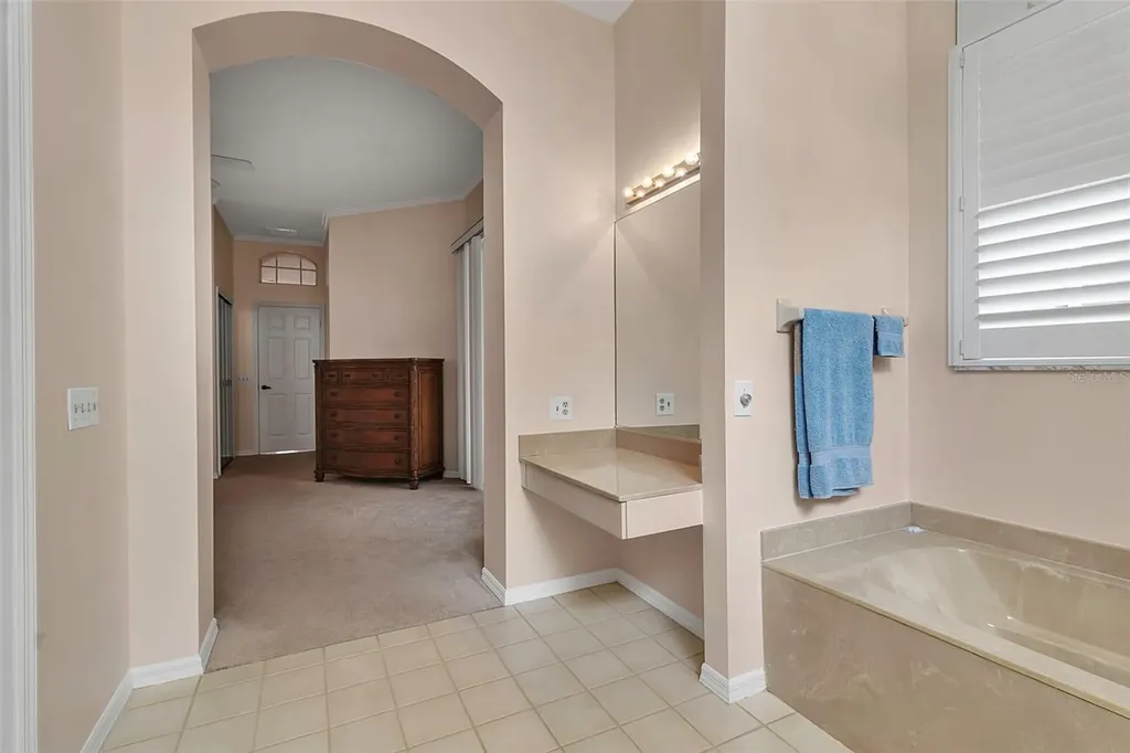 7309 Regina Royale Boulevard Sarasota FL 34238