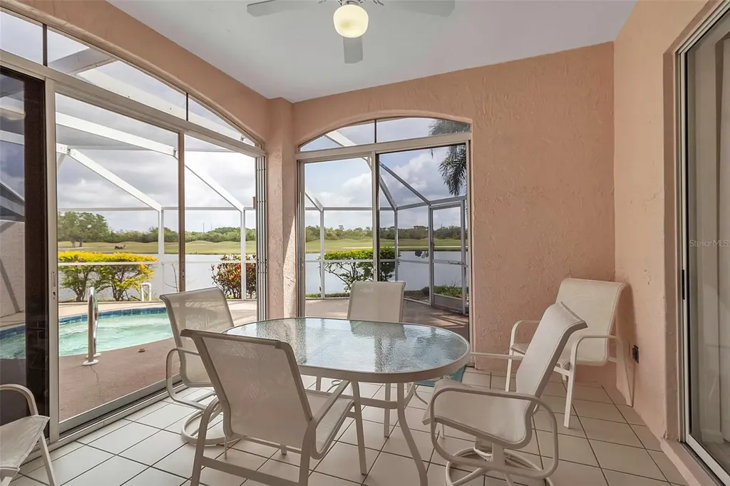7309 Regina Royale Boulevard Sarasota FL 34238