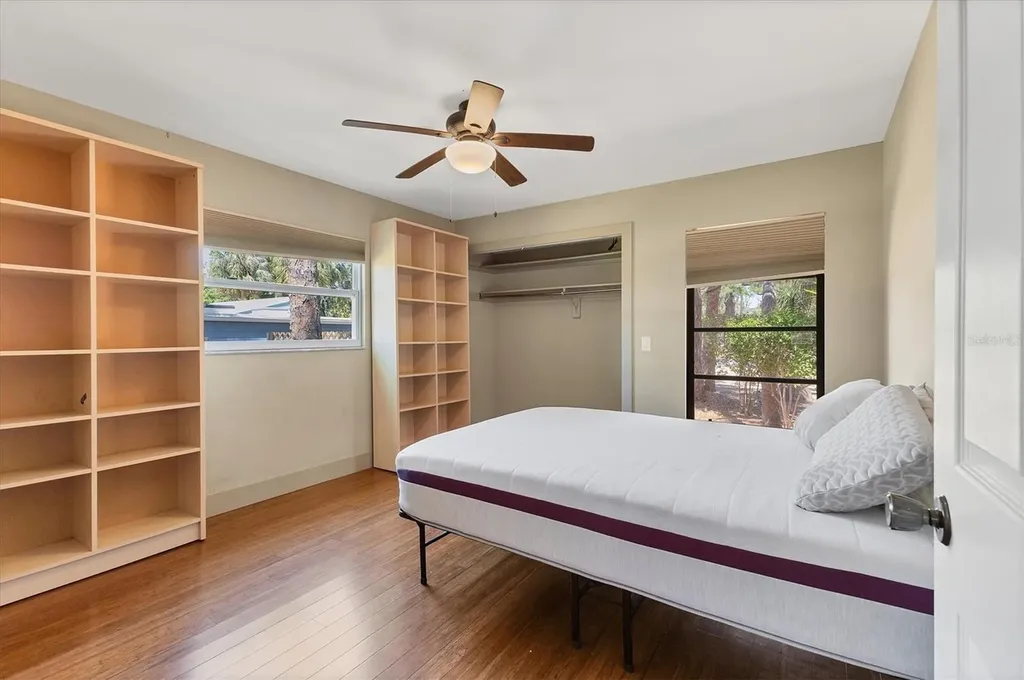 480 58th Street Sarasota FL 34243