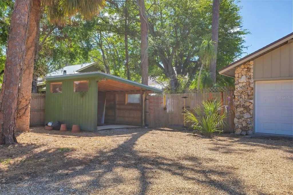 480 58th Street Sarasota FL 34243