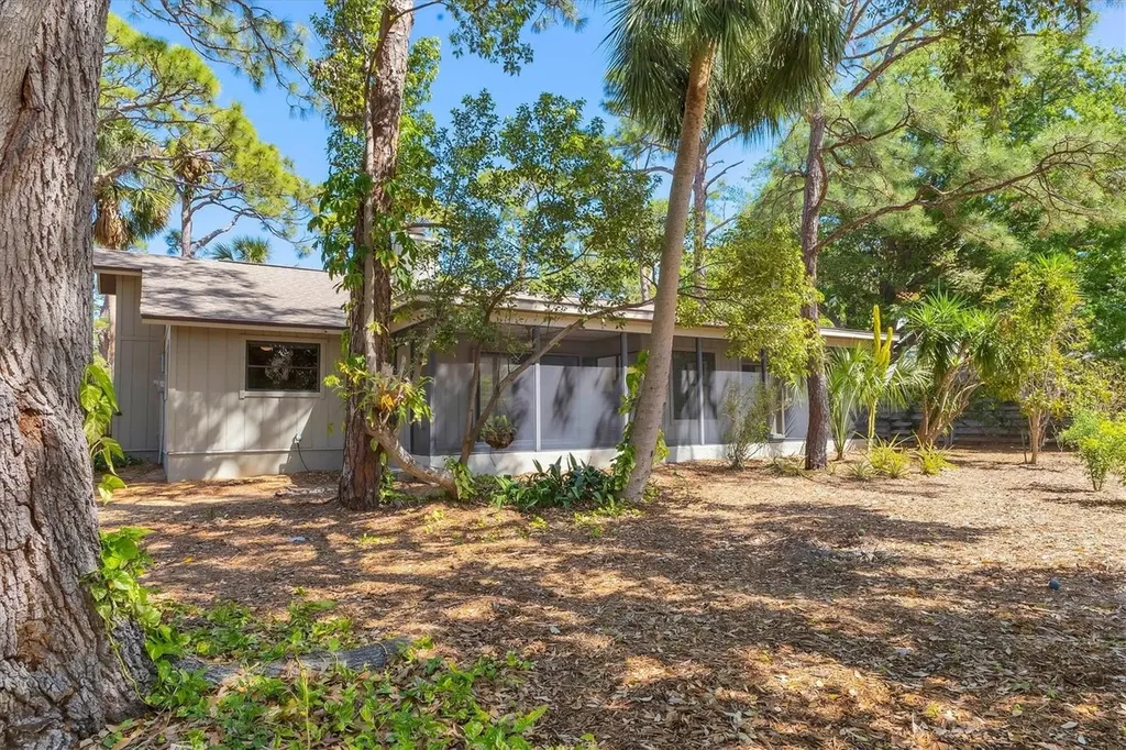 480 58th Street Sarasota FL 34243