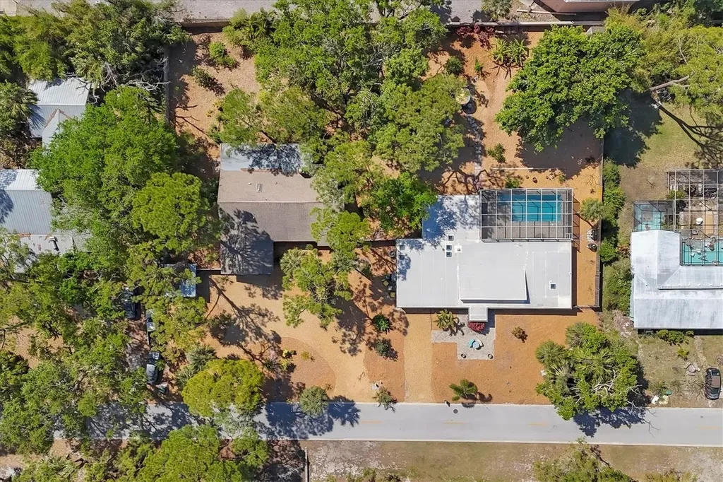 480 58th Street Sarasota FL 34243