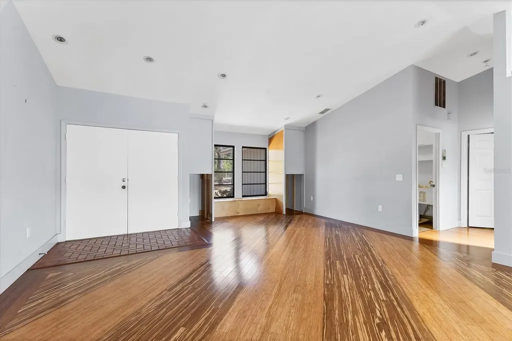 480 58th Street Sarasota FL 34243