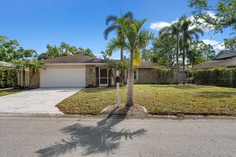 214 Whispering Oaks Court Sarasota FL 34232