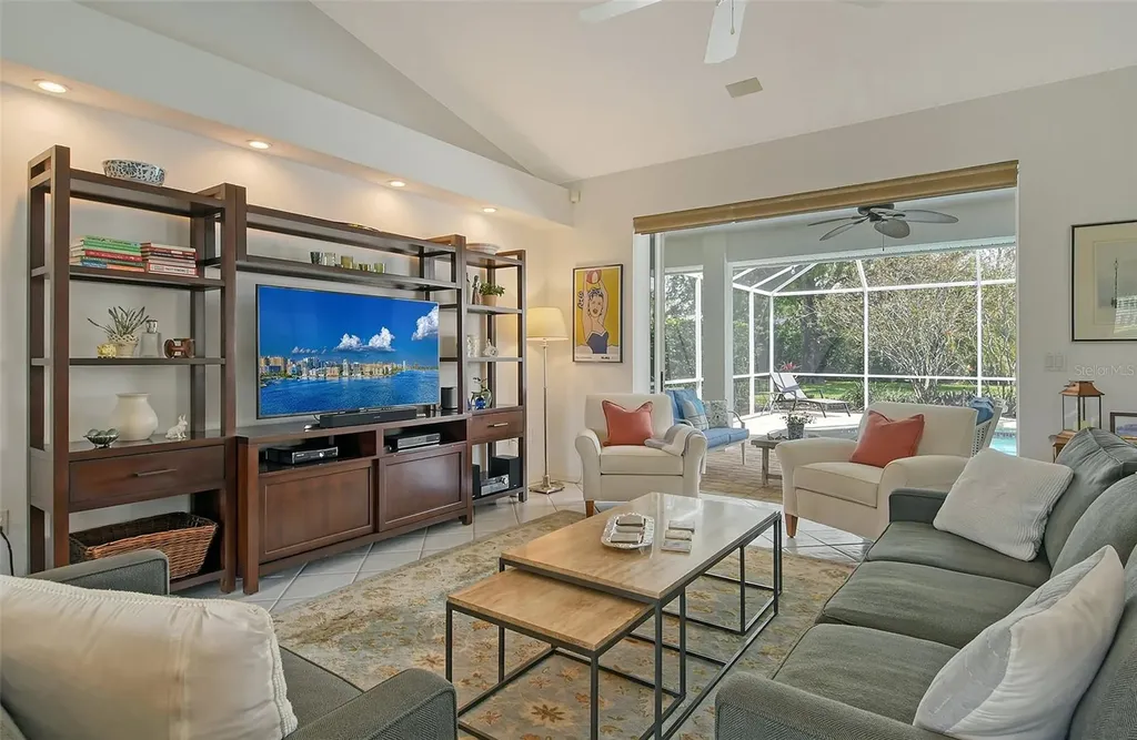 4444 Highland Oaks Circle Sarasota FL 34235