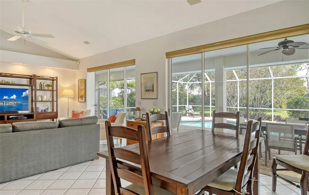 4444 Highland Oaks Circle Sarasota FL 34235