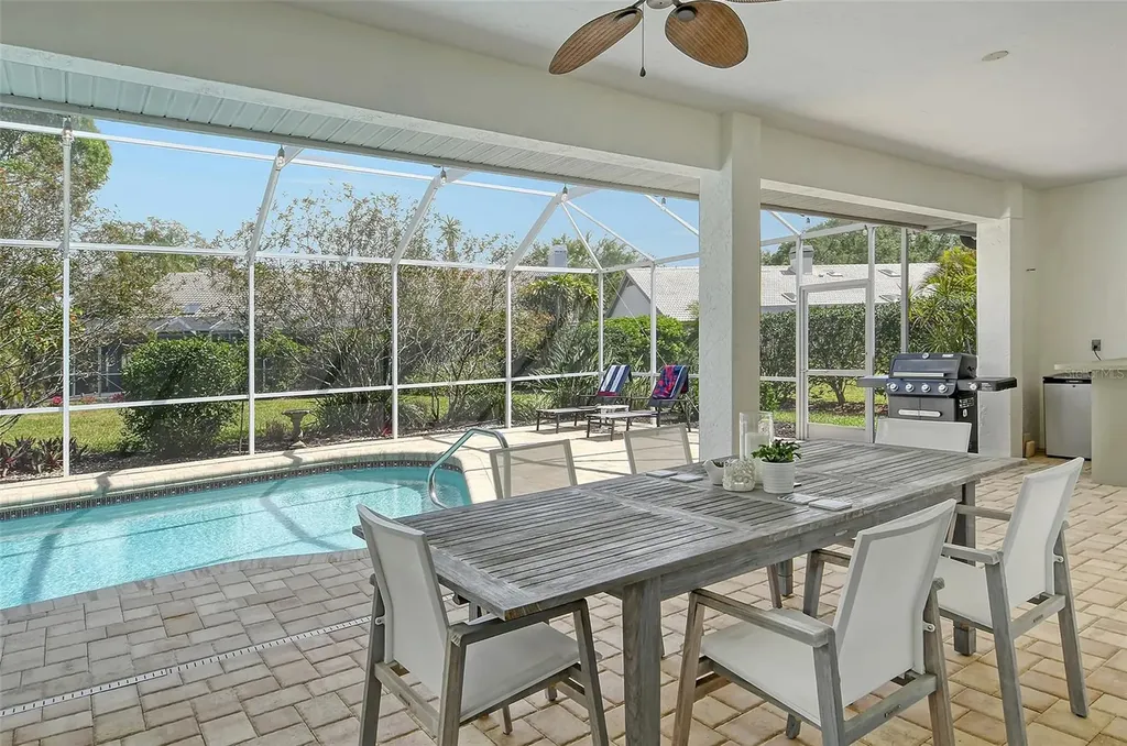 4444 Highland Oaks Circle Sarasota FL 34235