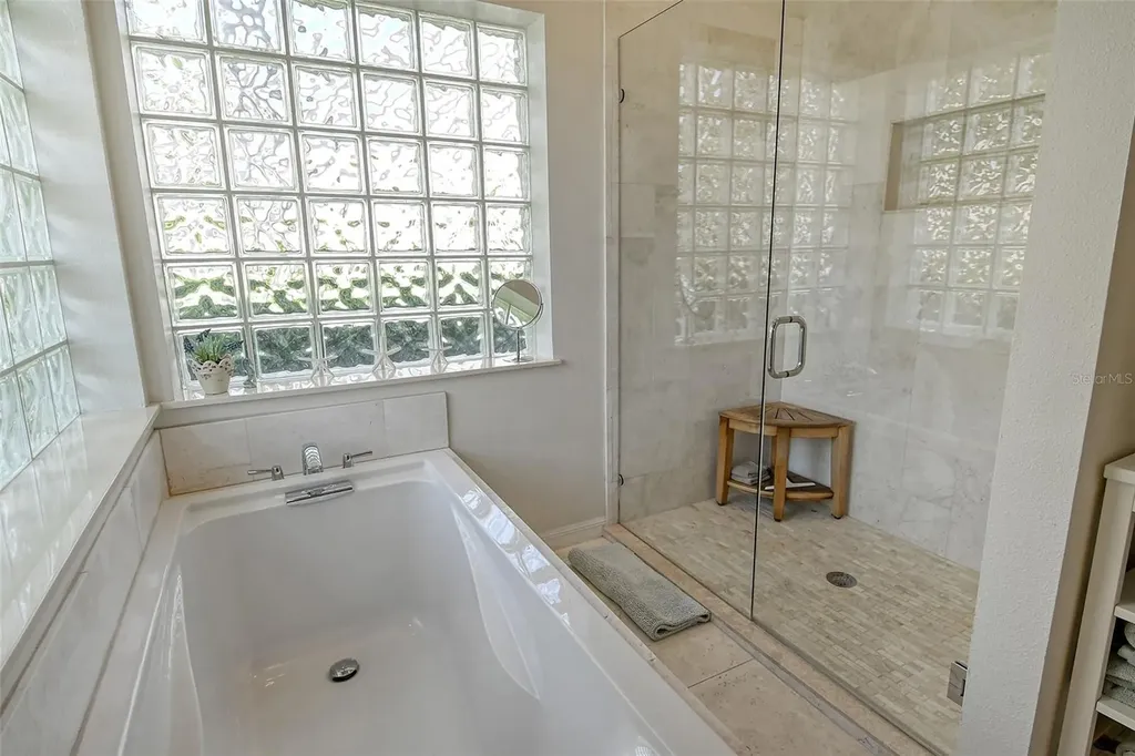 4444 Highland Oaks Circle Sarasota FL 34235
