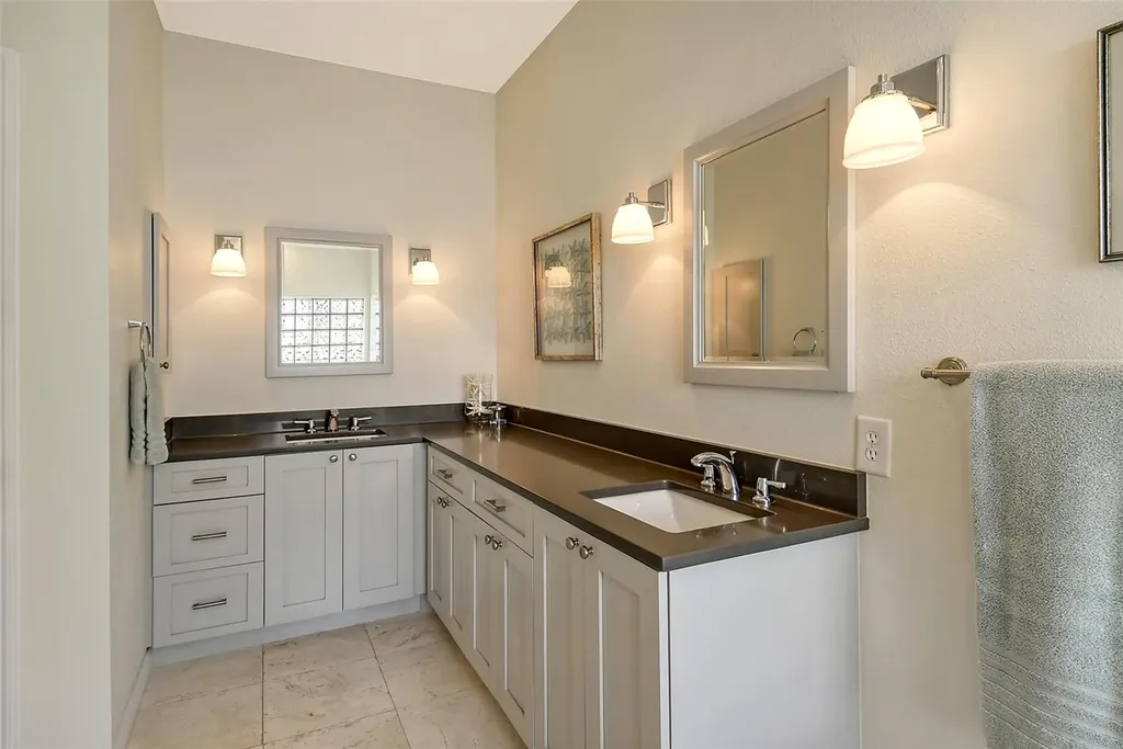 4444 Highland Oaks Circle Sarasota FL 34235