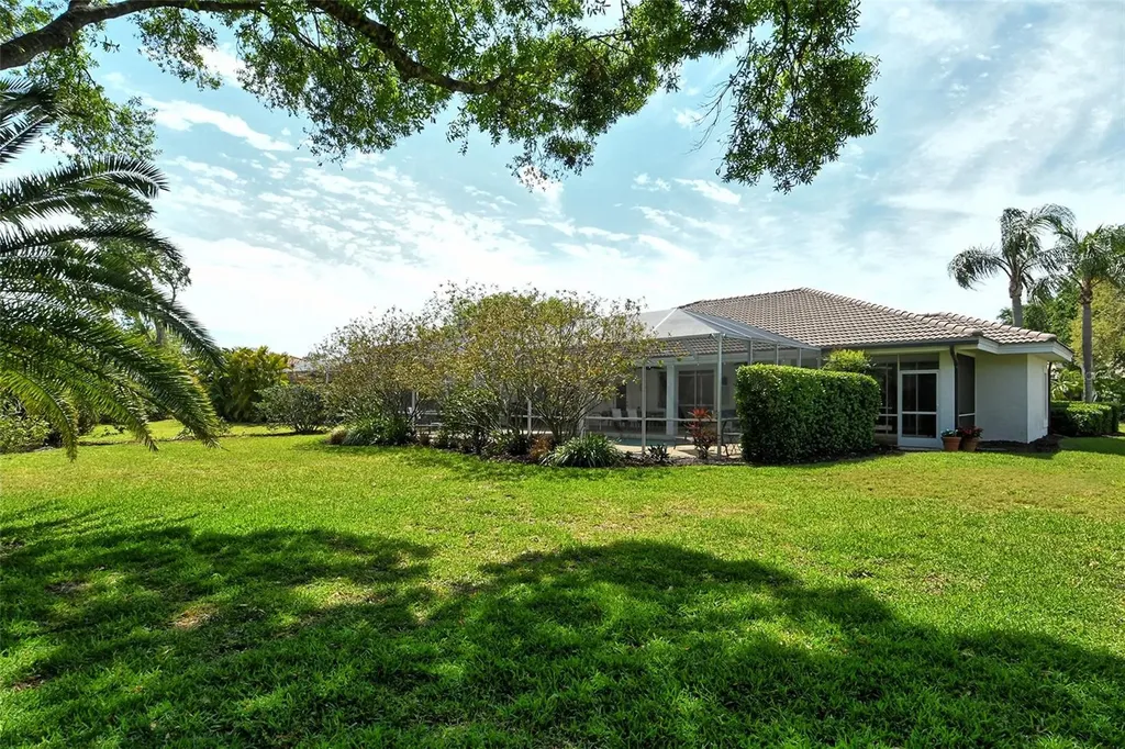 4444 Highland Oaks Circle Sarasota FL 34235