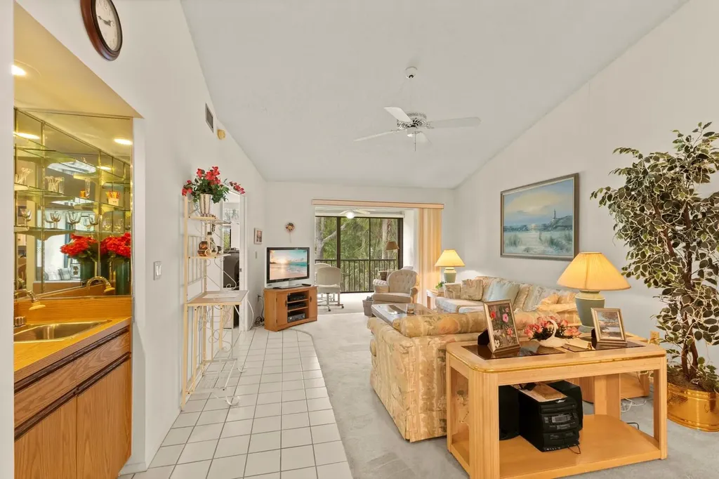 5729 Avista Drive Sarasota FL 34243
