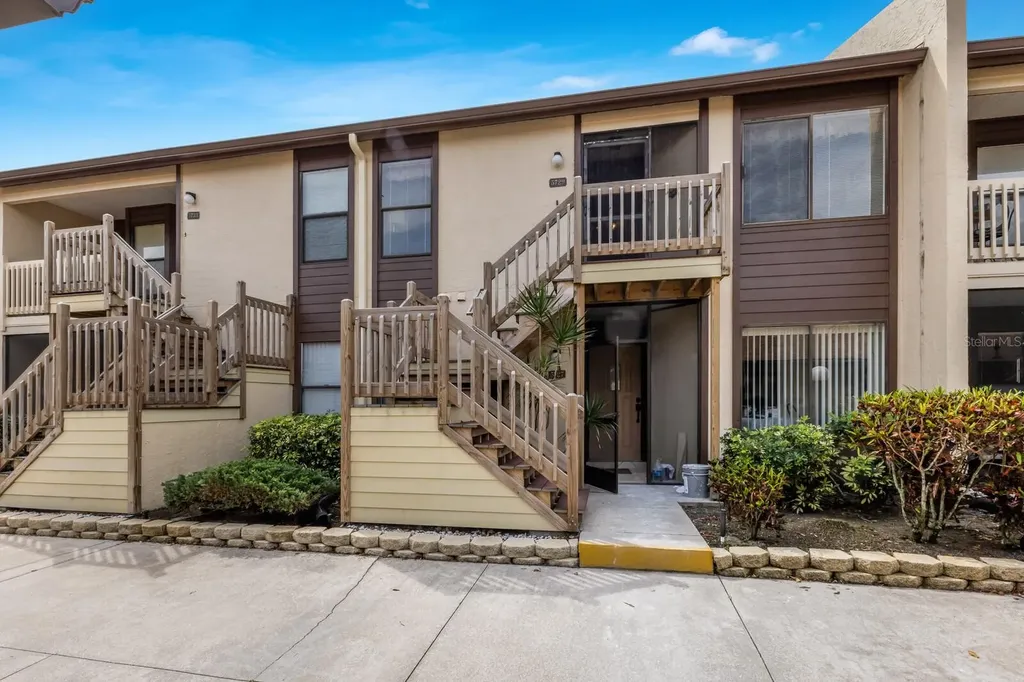 5729 Avista Drive Sarasota FL 34243