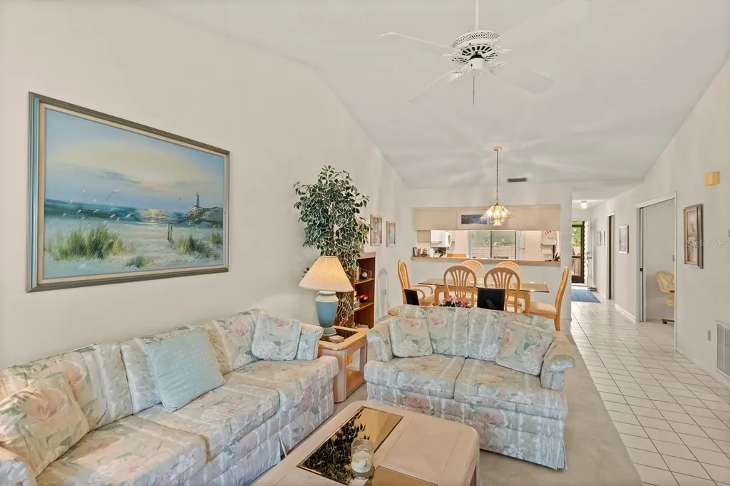 5729 Avista Drive Sarasota FL 34243