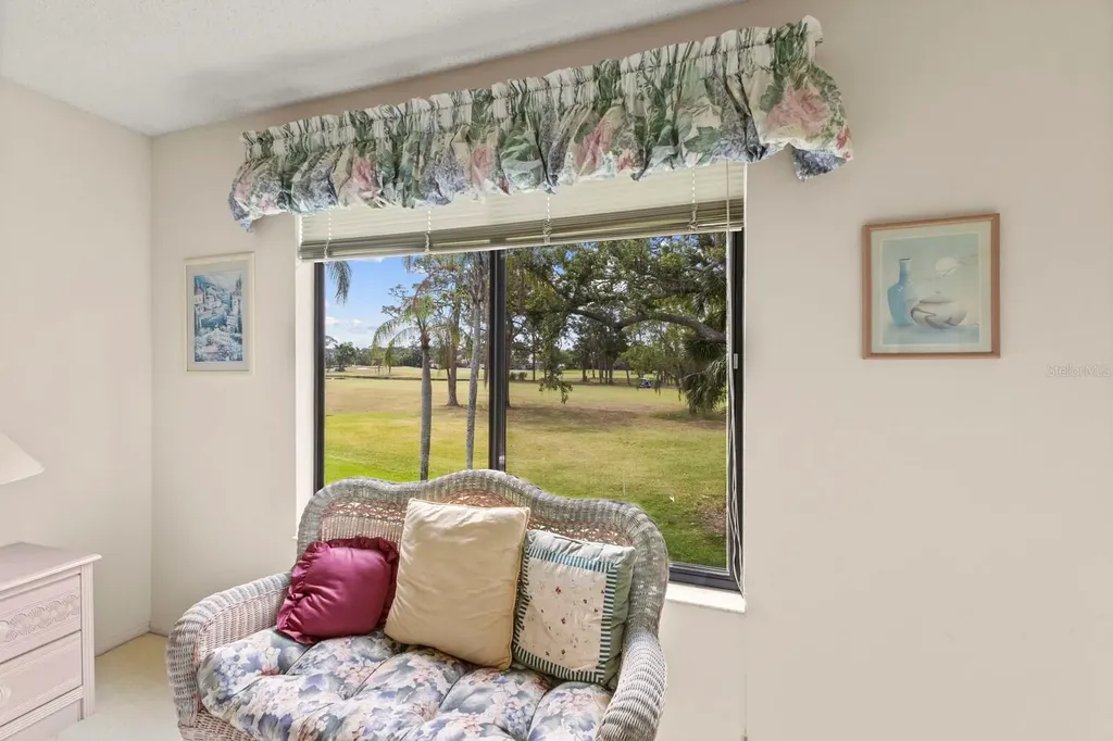 5729 Avista Drive Sarasota FL 34243