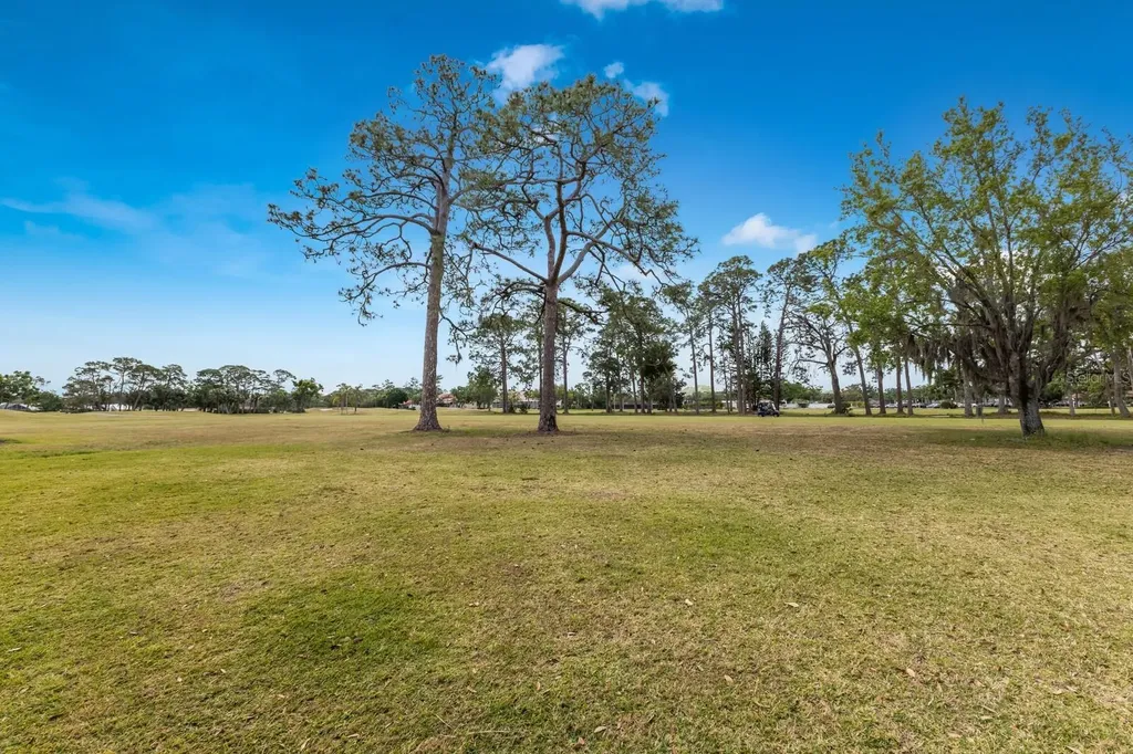 5729 Avista Drive Sarasota FL 34243