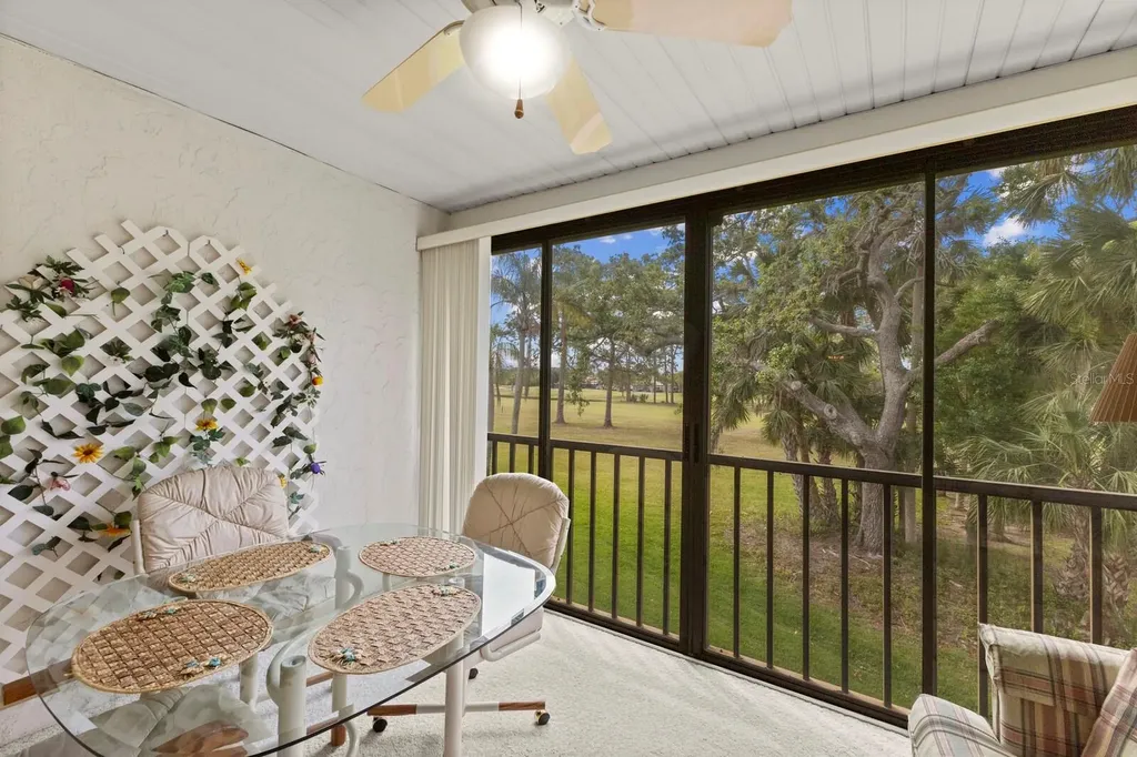 5729 Avista Drive Sarasota FL 34243