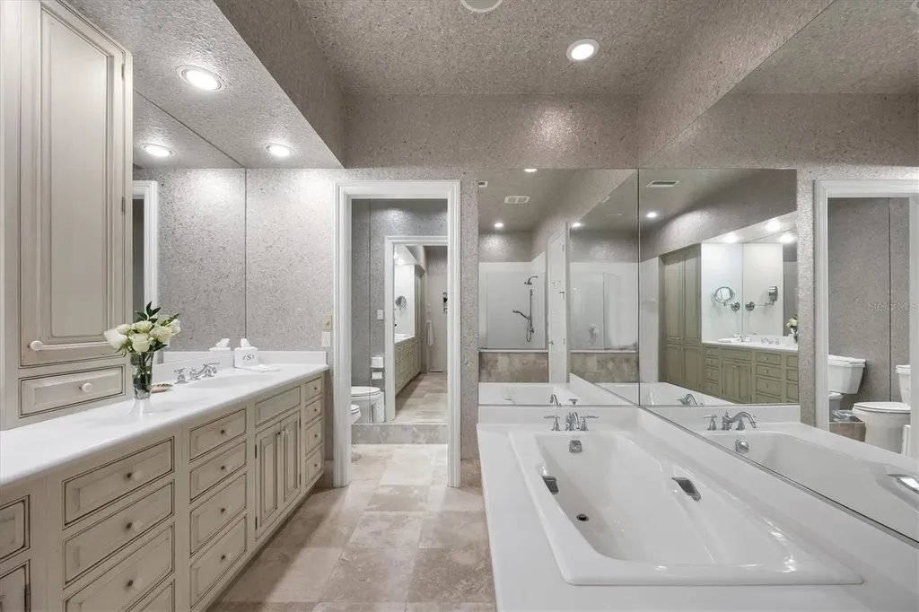 7261 Villa D Este Drive Sarasota FL 34238