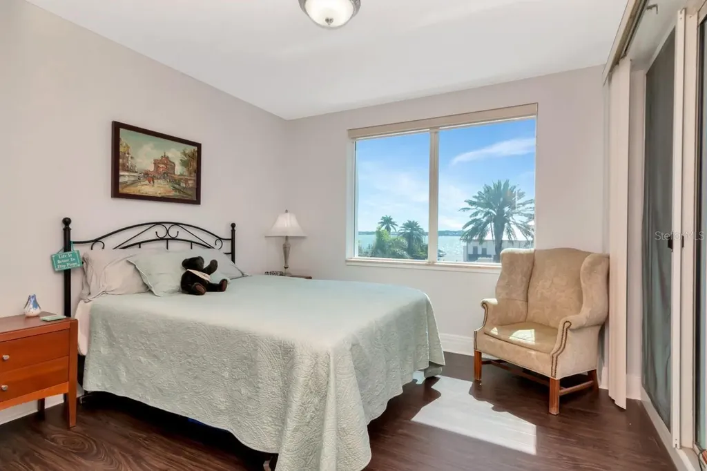 1350 Gulf Boulevard Clearwater Beach FL 33767