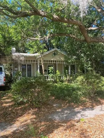 15 W Vanderbilt Street Orlando FL 32804